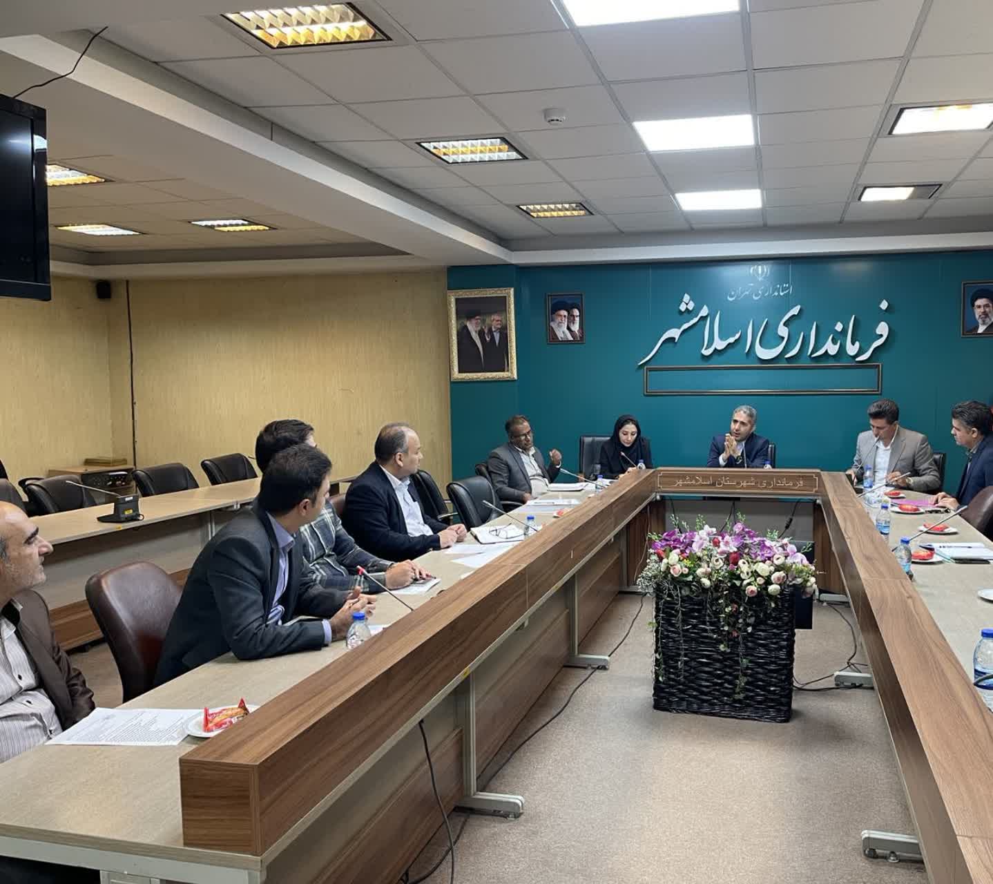 برگزاری کارگروه مدیریت پسماند و ساماندهی حیوانات ناقل بیماری در اسلامشهر