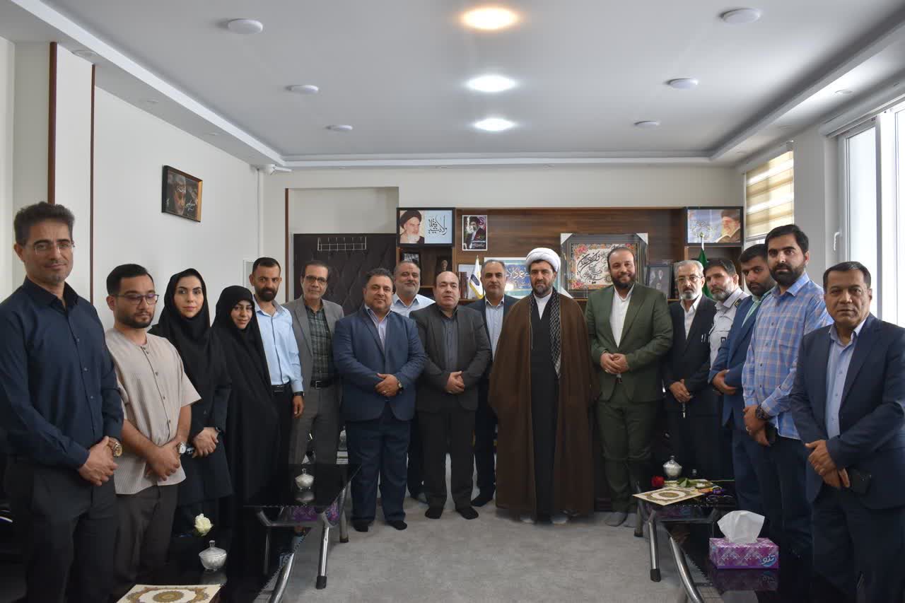 تأکید امام جمعه اسلامشهر بر نقش روابط عمومی&zwnj;ها در تقویت اعتماد عمومی