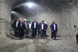 بازدید اعضای شورای تامین شهرستان از پروژه ریل گذاری و روسازی خط متروی تهران اسلامشهر