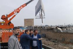 جمع&zwnj;آوری المان&zwnj;های غیرمجاز و زائد در محور اصلی سازمان دارالسلام (مجموعه بازار سنگ)